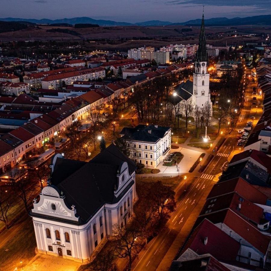 Apartman Ala Spišská Nová Ves エクステリア 写真